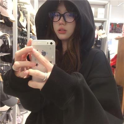 我们的费尔斯特先生去世了