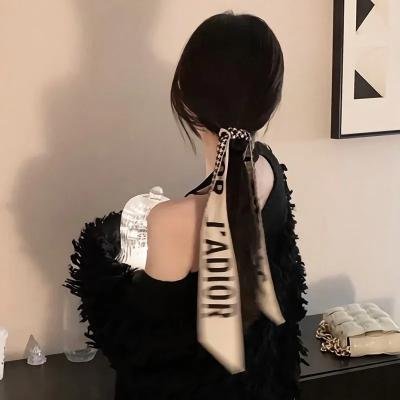 满床春色